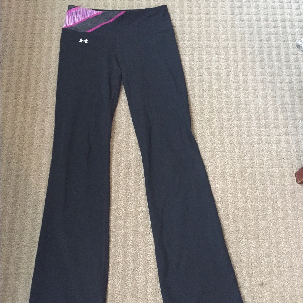 Stretchy under armpit yoga pants